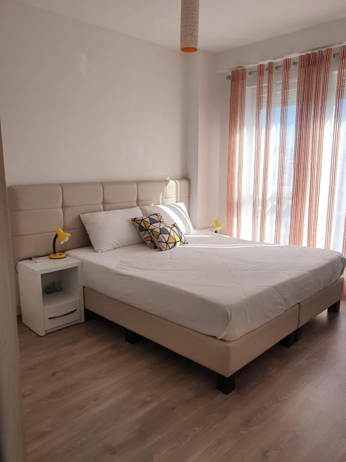 Rovena'S Apartment - Free Parking ติรานา ภายนอก รูปภาพ
