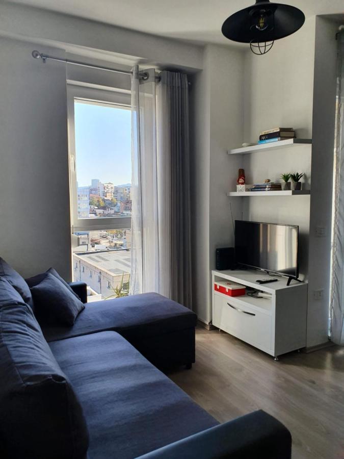 Rovena'S Apartment - Free Parking ติรานา ภายนอก รูปภาพ
