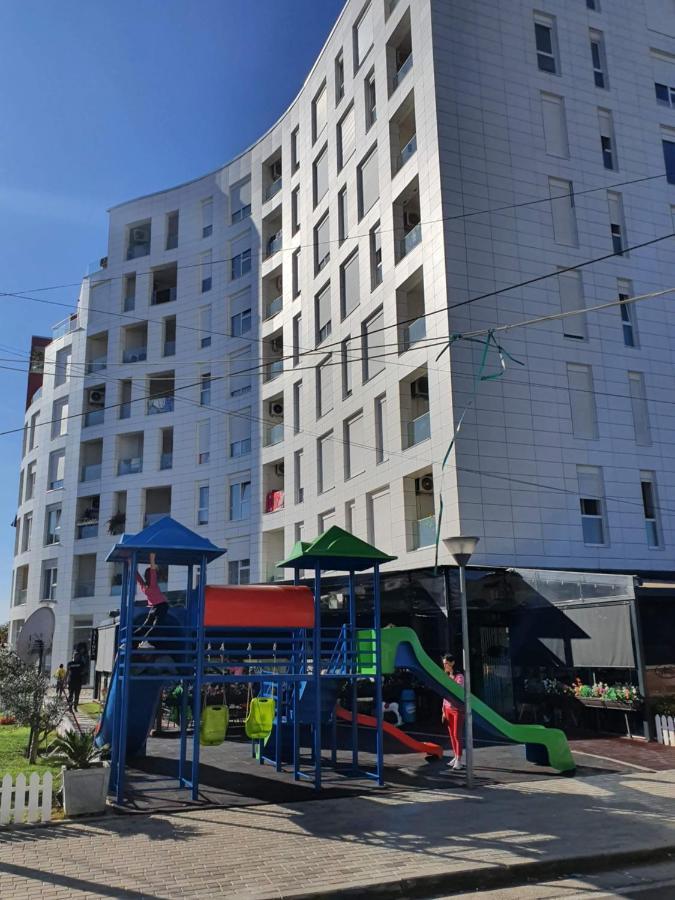 Rovena'S Apartment - Free Parking ติรานา ภายนอก รูปภาพ