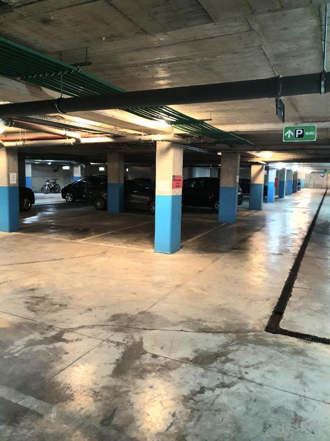 Rovena'S Apartment - Free Parking ติรานา ภายนอก รูปภาพ